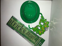 Saint Patrick's Day 2 plastic green hats, 1 glasses, 1 banner